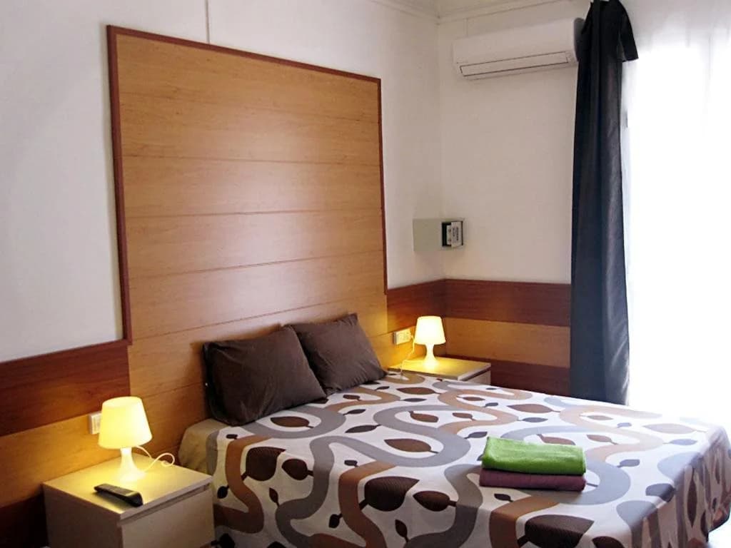 Barcelonarooms Hostal - photo 4