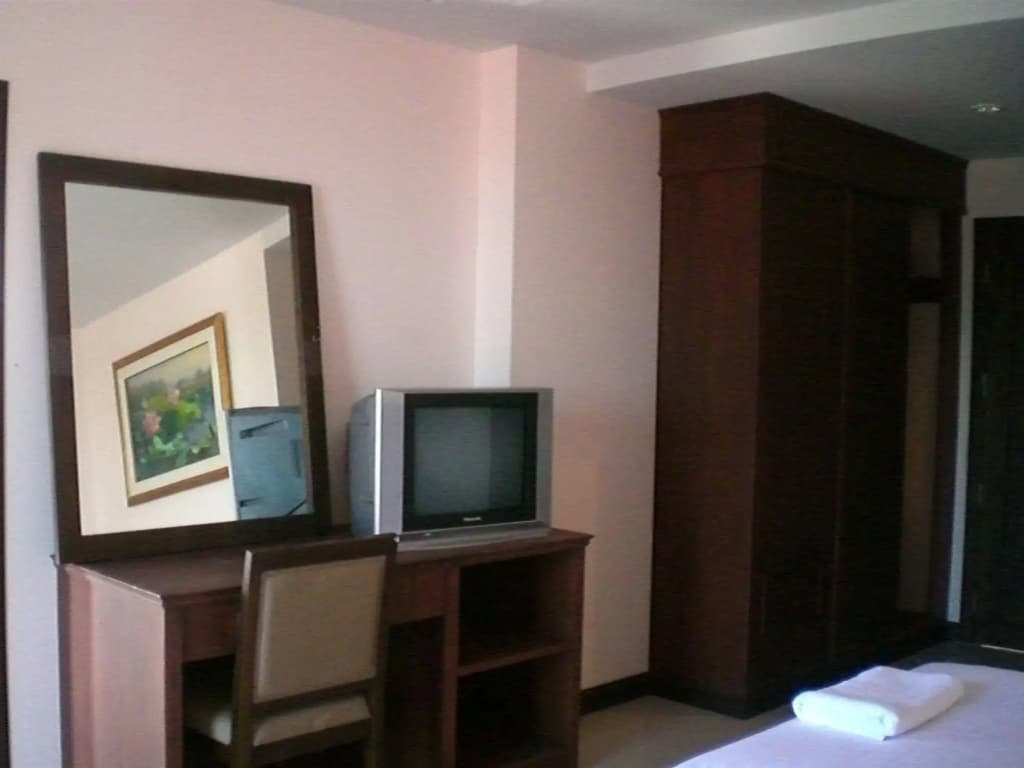 Naris Art Hotel - photo 4