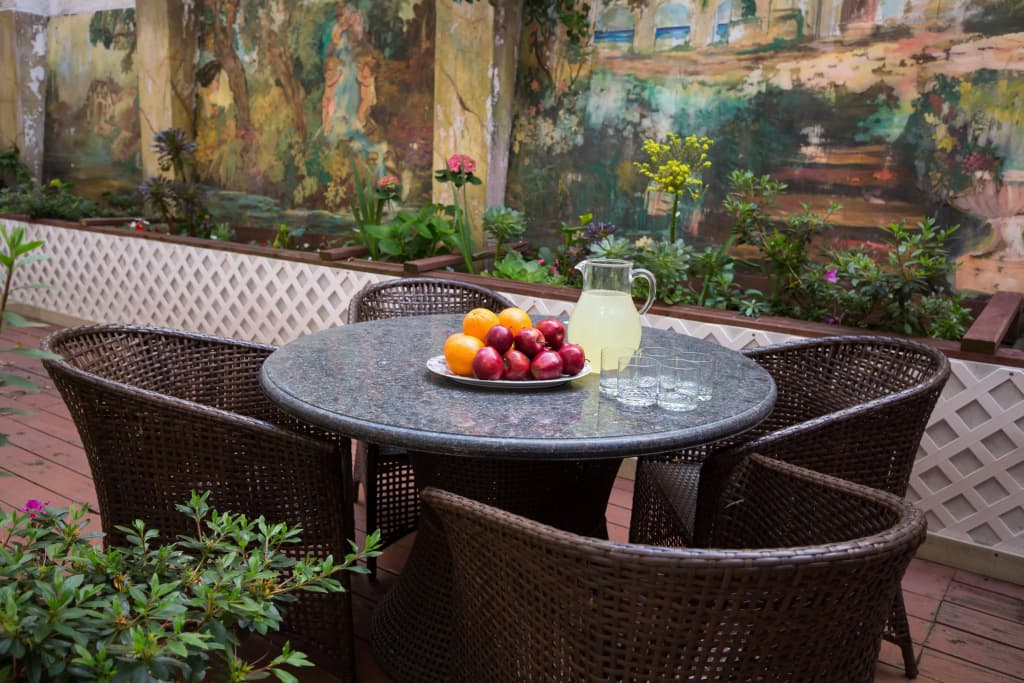 Queen Anne Hotel - photo 11