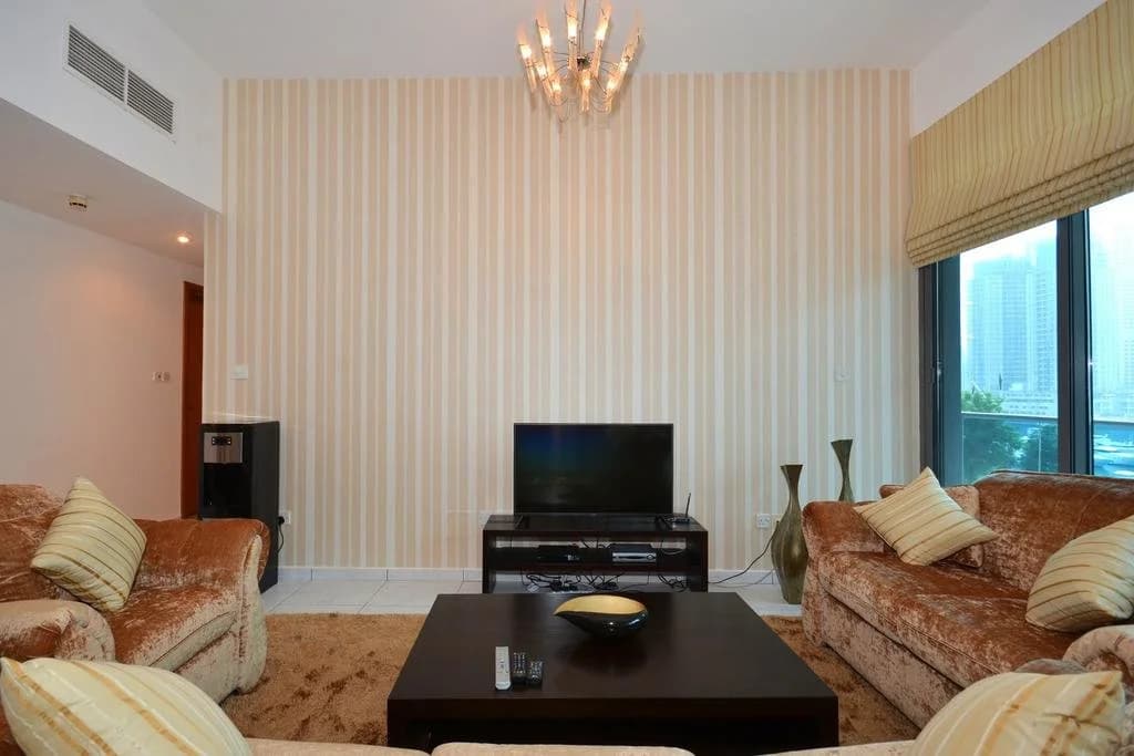 Azure Residences by Hometown Holiday Homes - photo 4
