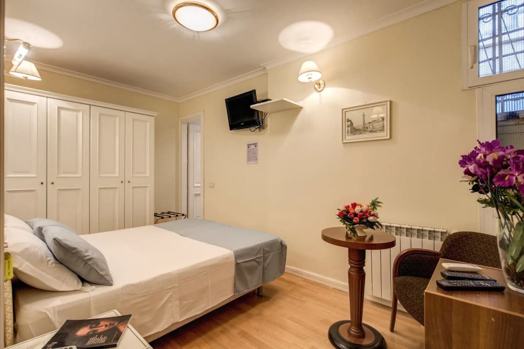 Flann O Brien Rooms - photo 6