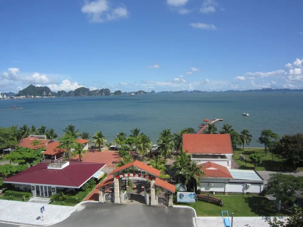 Ha Long Bay Hotel - photo 10