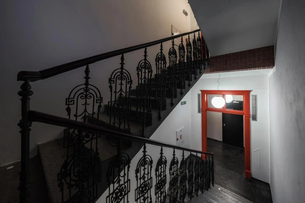 Hotel Noir - photo 17