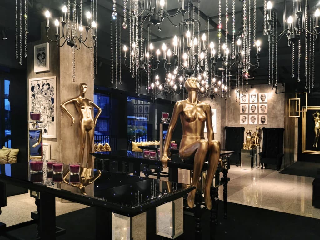 The Hulo Hotel Gallery - photo 20