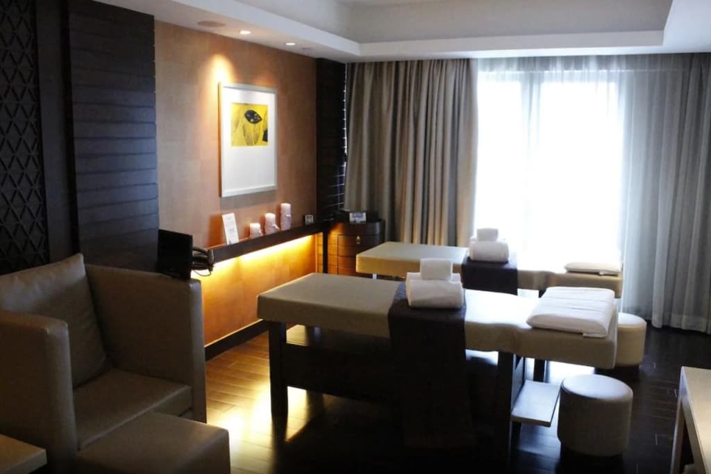 Royal View Hotel - photo 5
