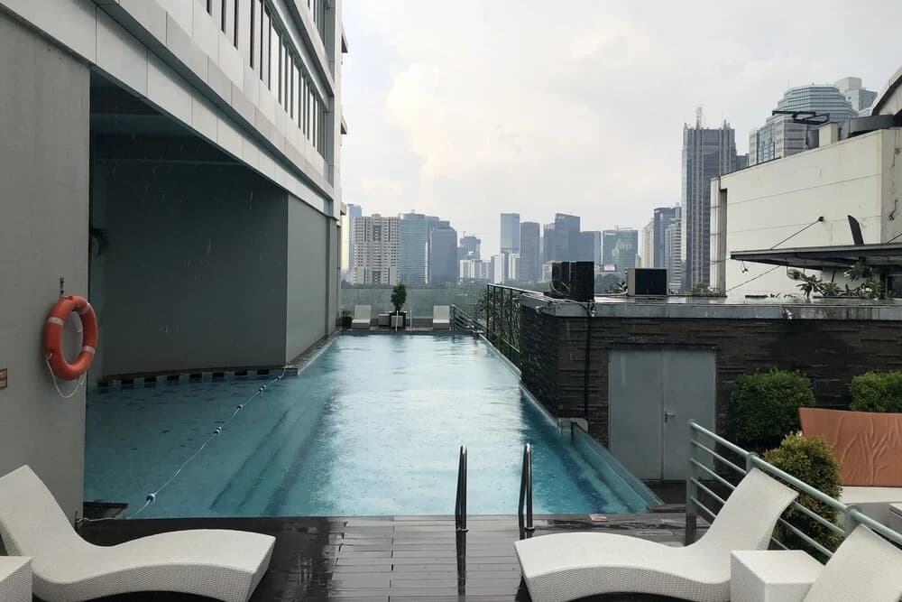 Spacious FX Residence with Mall Access - photo 12