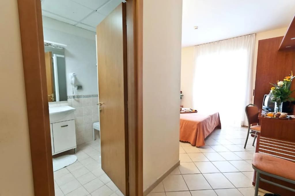 Hotel Priscilla - photo 16
