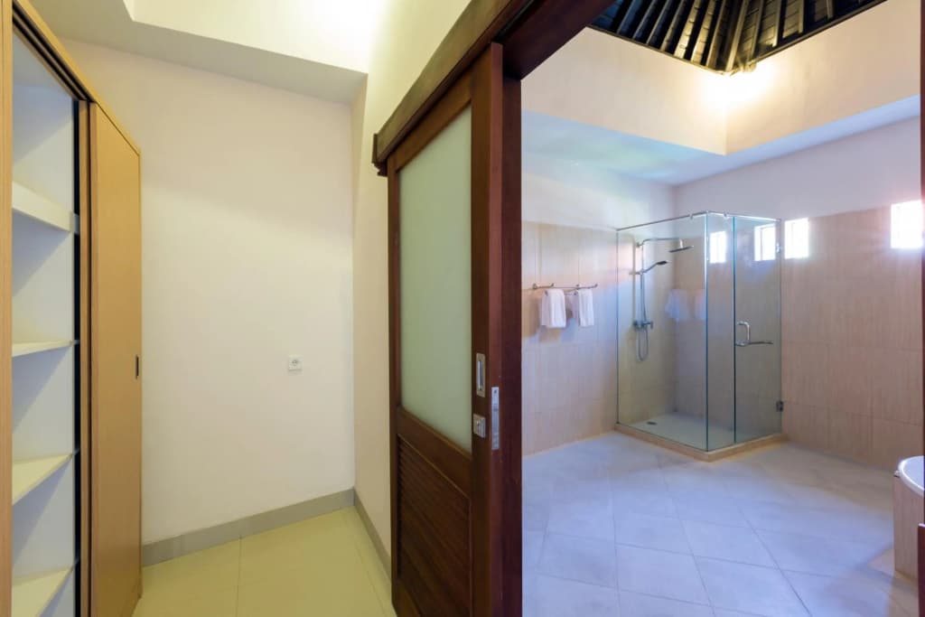 Kubal Villa and Living Seminyak - photo 29