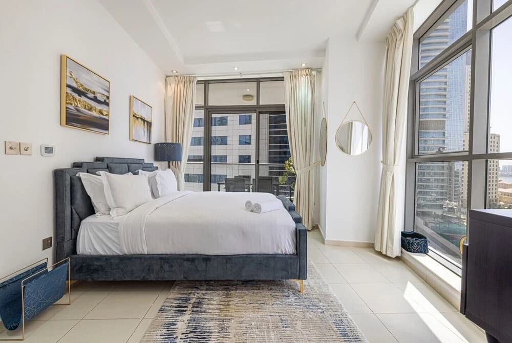 Amazing 1br Dubai Marina, Sea View, Metro Nearby - photo 1