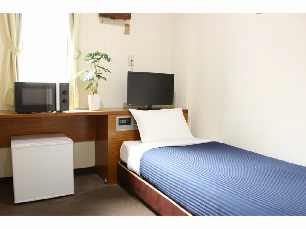 Hotel Livemax BUDGET Omori Ekimae - photo 3
