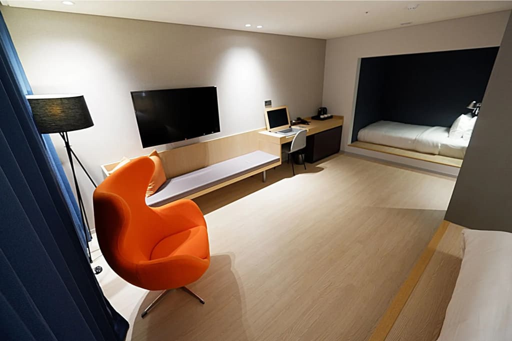 Hotel Newv - photo 6