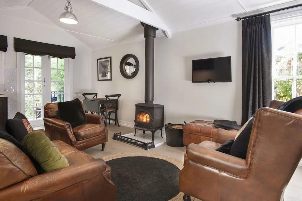 Leddicott Cottage - photo 2