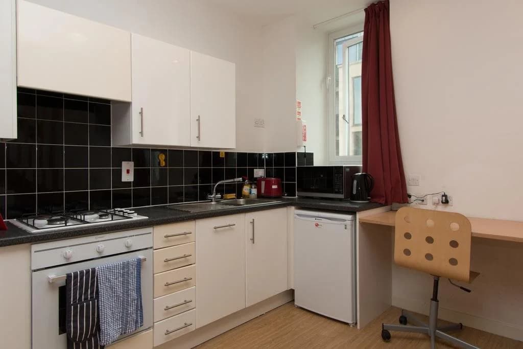 Destiny Student - Cowgate (Campus Accommodation) - photo 9