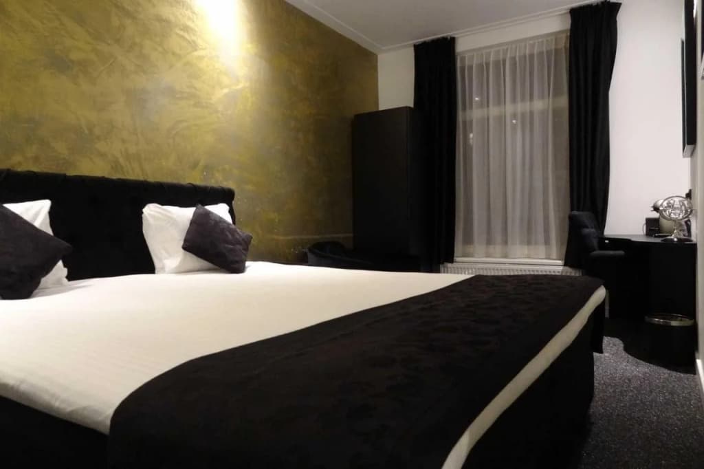 Sara's Boutique Hotel - photo 3
