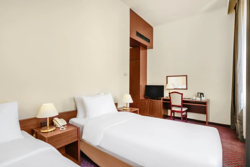 Danubius Hotel Hungaria City Center - photo 6