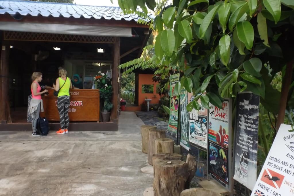 Lanta Long Beach Hostel - photo 18