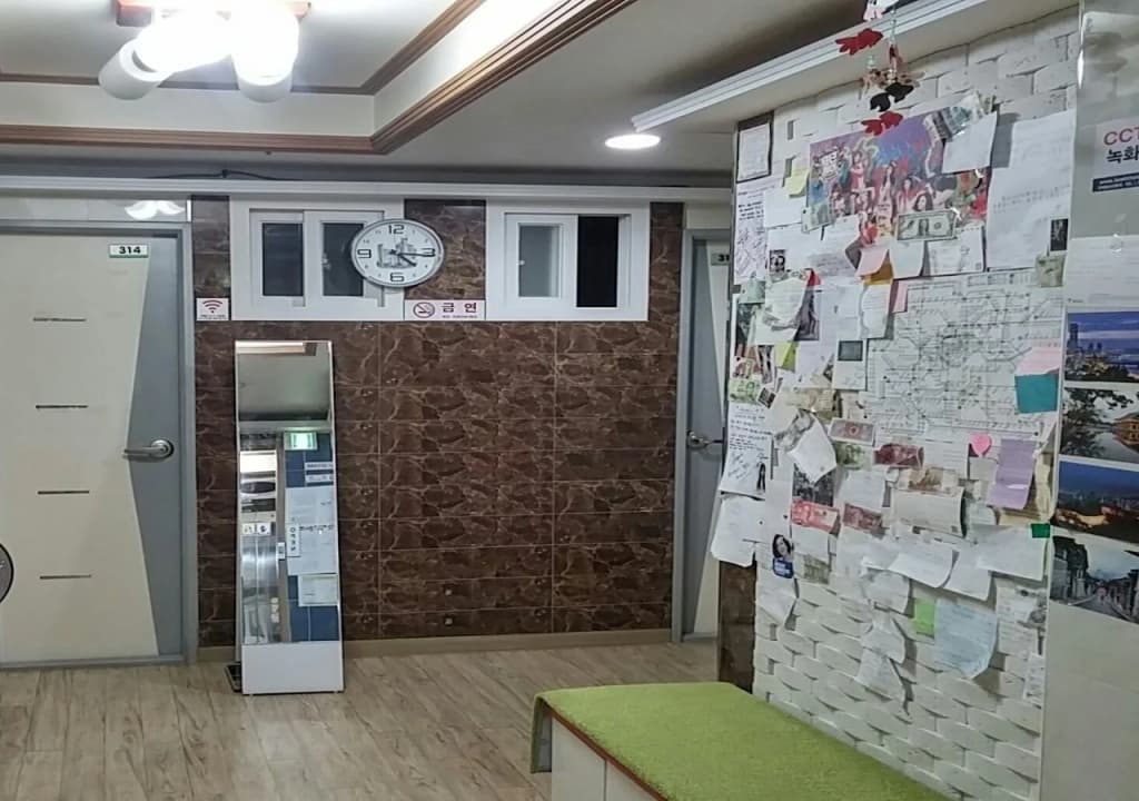 Girls Generation Hostel - Women Only - photo 14