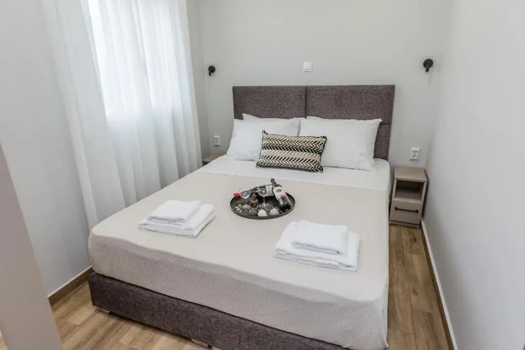 Raise Athens Metro Apartments - photo 1