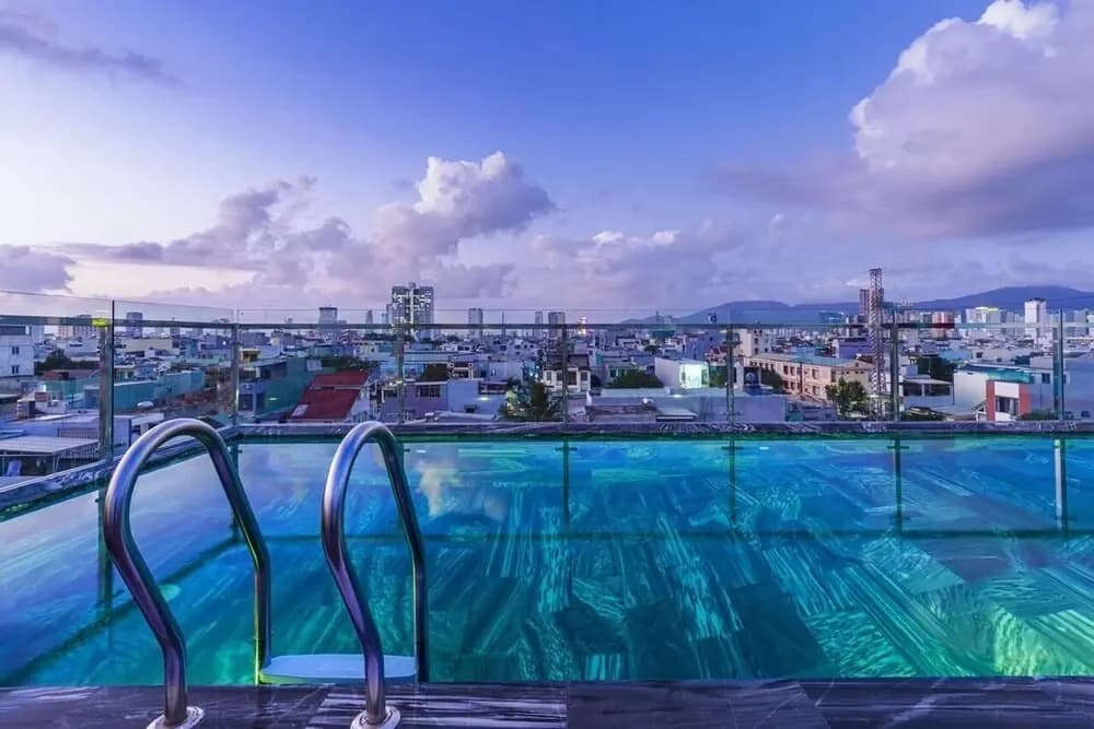 Lyn's Hotel & Apartment - photo 12