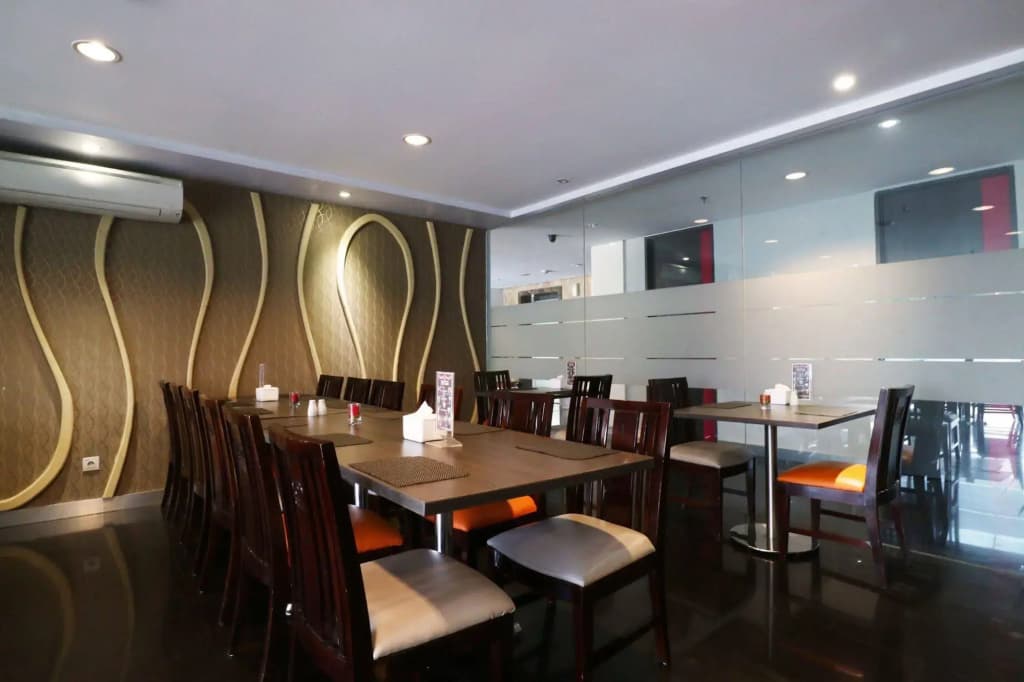 D'Hotel Jakarta - photo 17