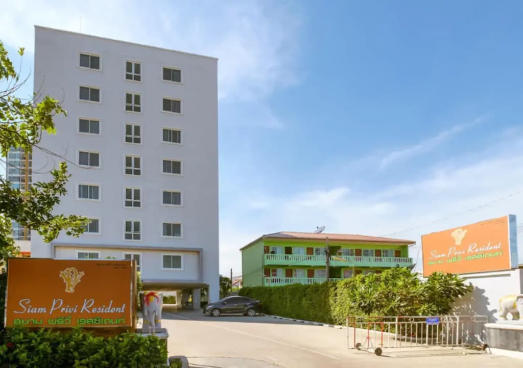 Collection O Siam Privi Hotel - photo 31