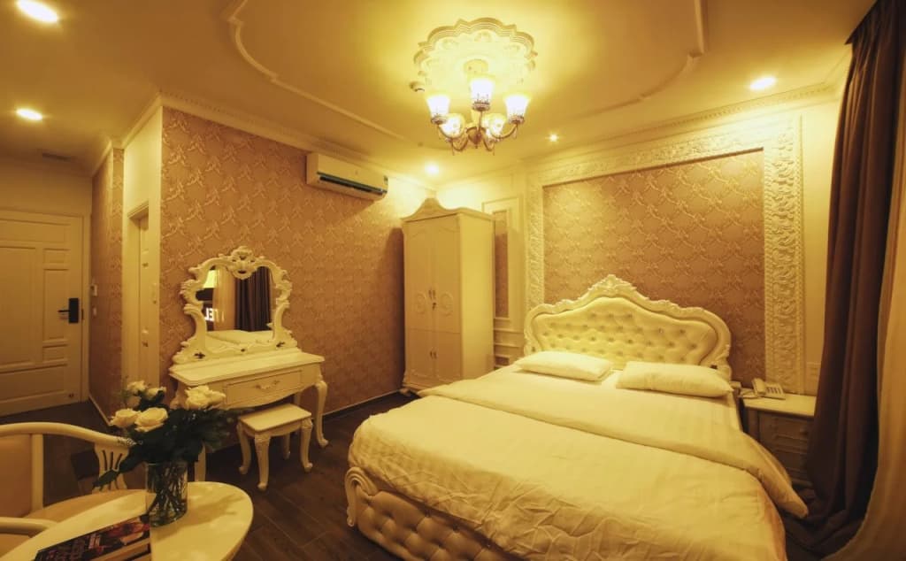 Royal Hotel - photo 7