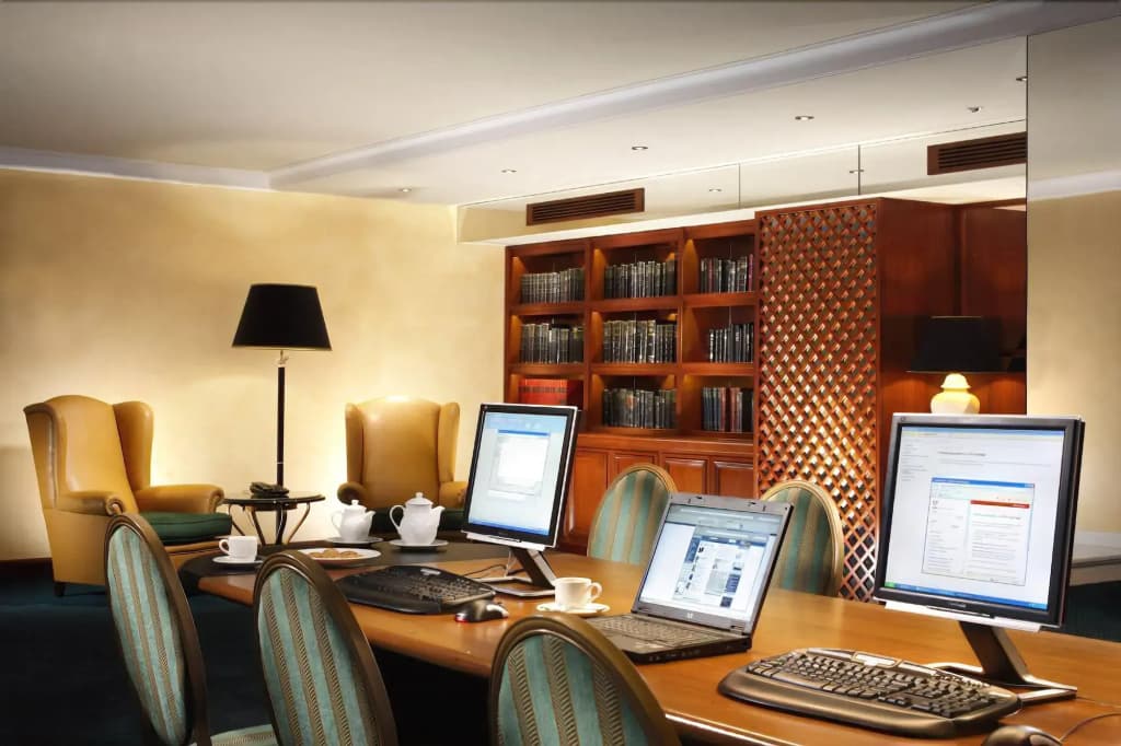 Royal Olympic Hotel - photo 49