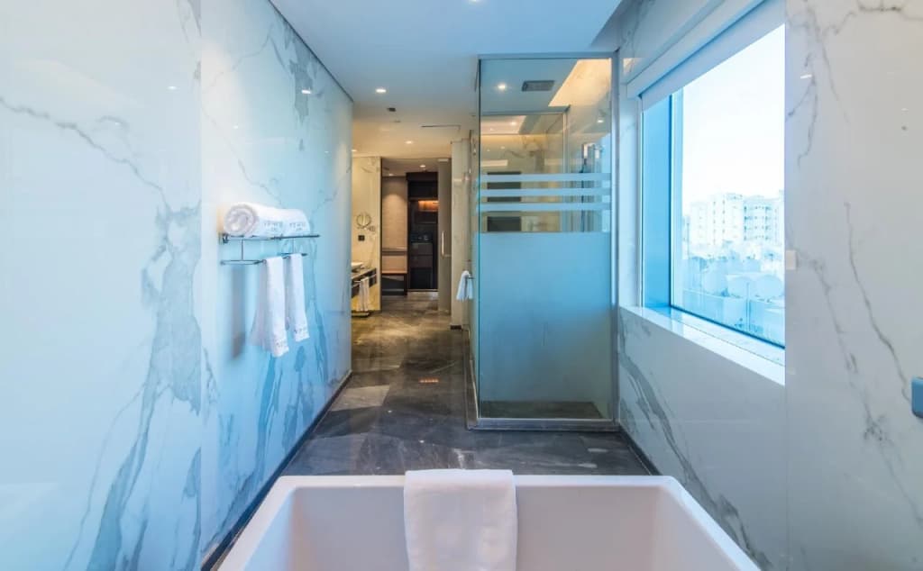 VIP Hotel - photo 24