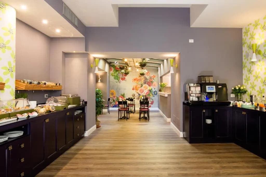 Hotel Montreal - photo 16
