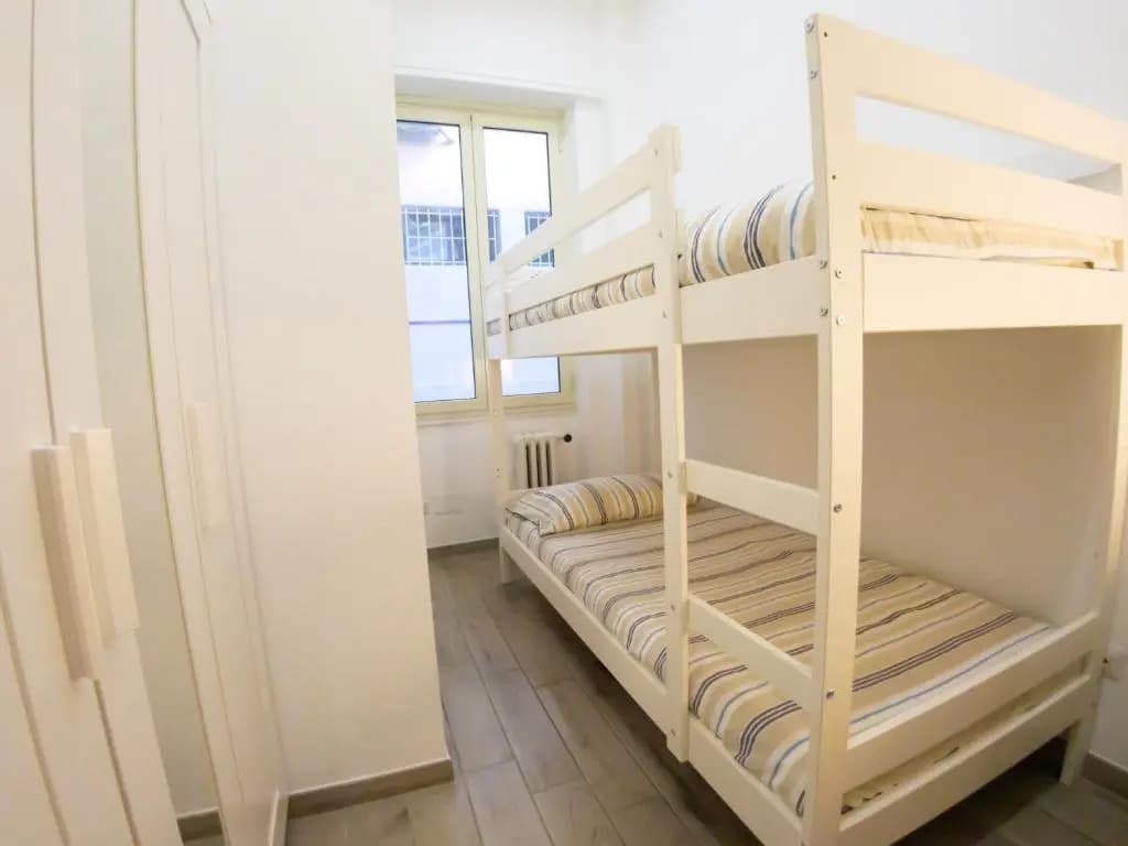 Flat 54 - New Opening - photo 9