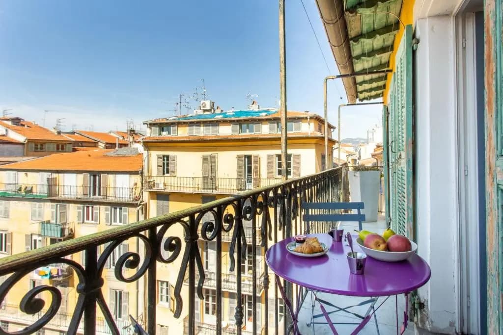 Ross 5- F2, Lumineux, Balcon, Loft, Clim, Vieux-Nice - photo 28