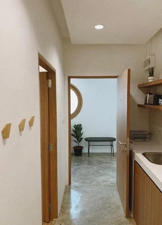 Marlowe-Tony's home - main photo