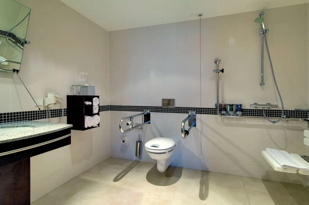 Hampton by Hilton Berlin City West - photo 8