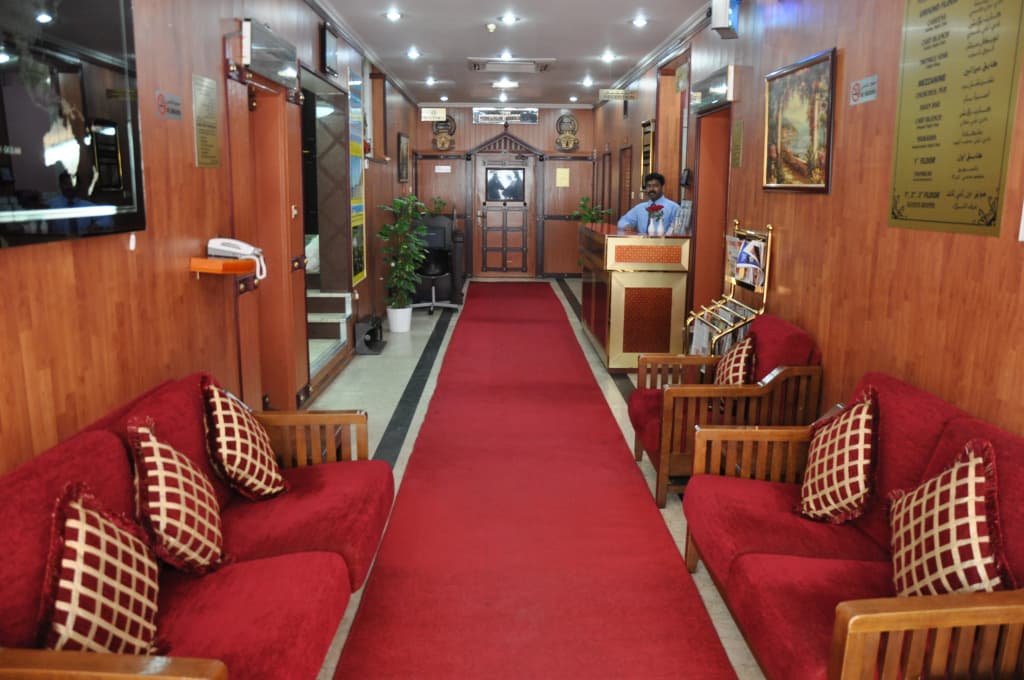 Middle East Hotel - photo 2