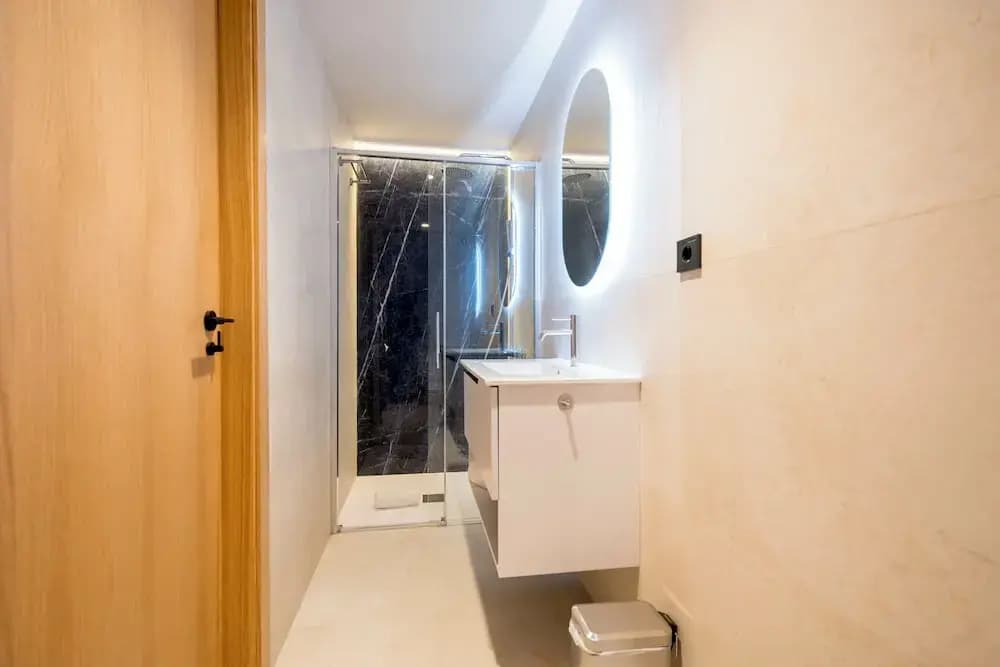Iconic Suites - photo 8