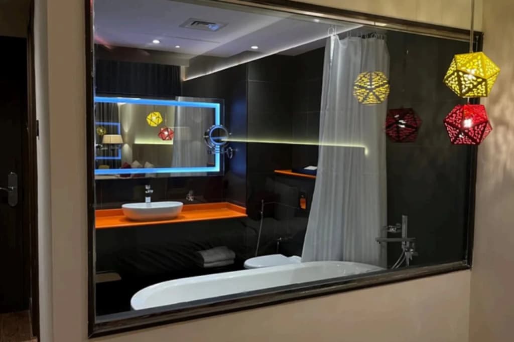 Carnelian By Glory Bower Hotel - photo 10