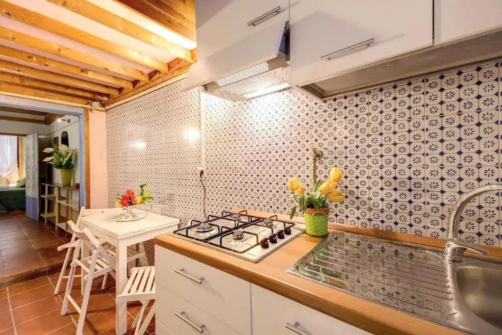 Rhome Apartments - photo 12