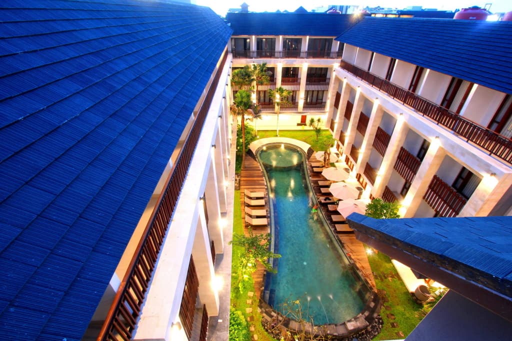 Grand La Walon Hotel - photo 18