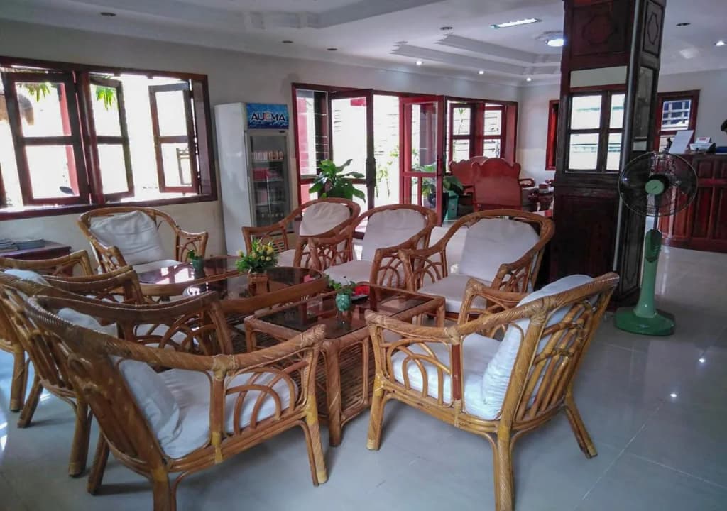 Cheata Inn - photo 19