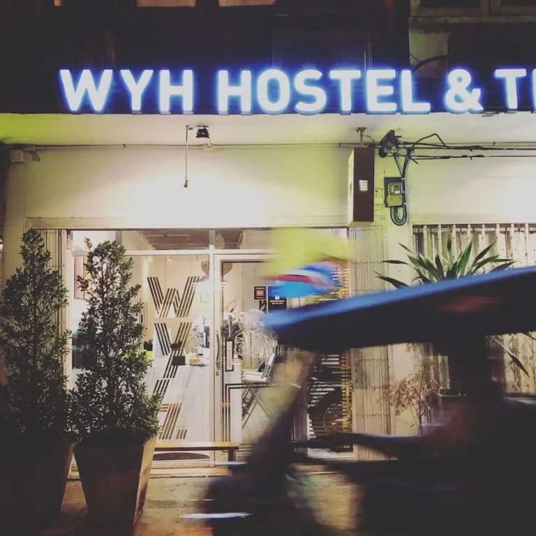 WYH (Wongwianyai Hostel) - photo 7