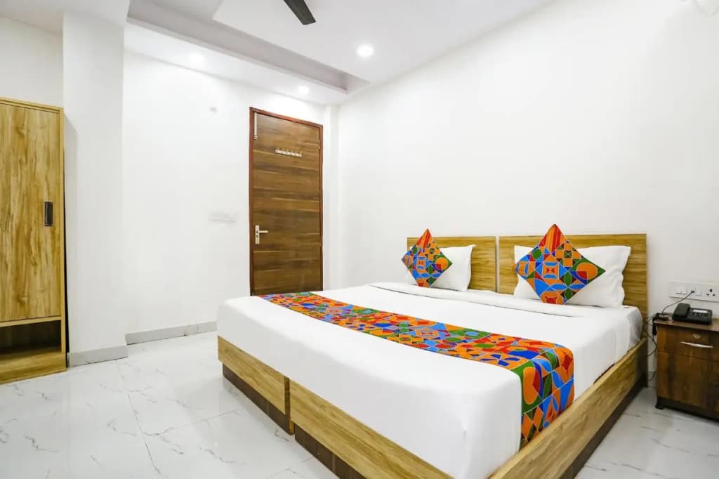 Fabhotel Silver Crown - photo 5