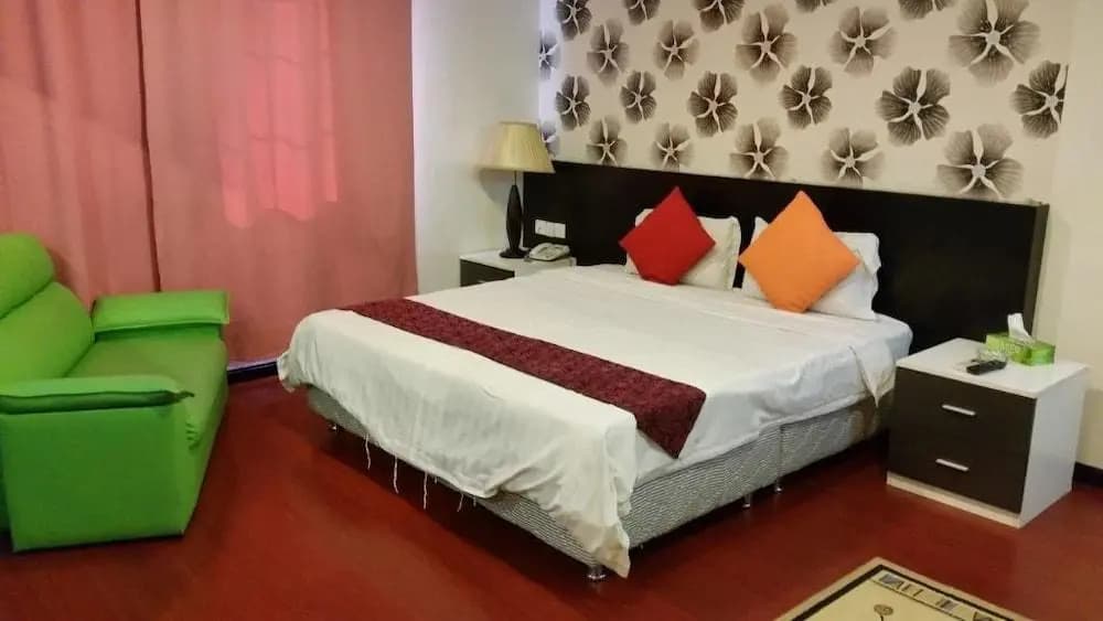 Prince Hotel - photo 25
