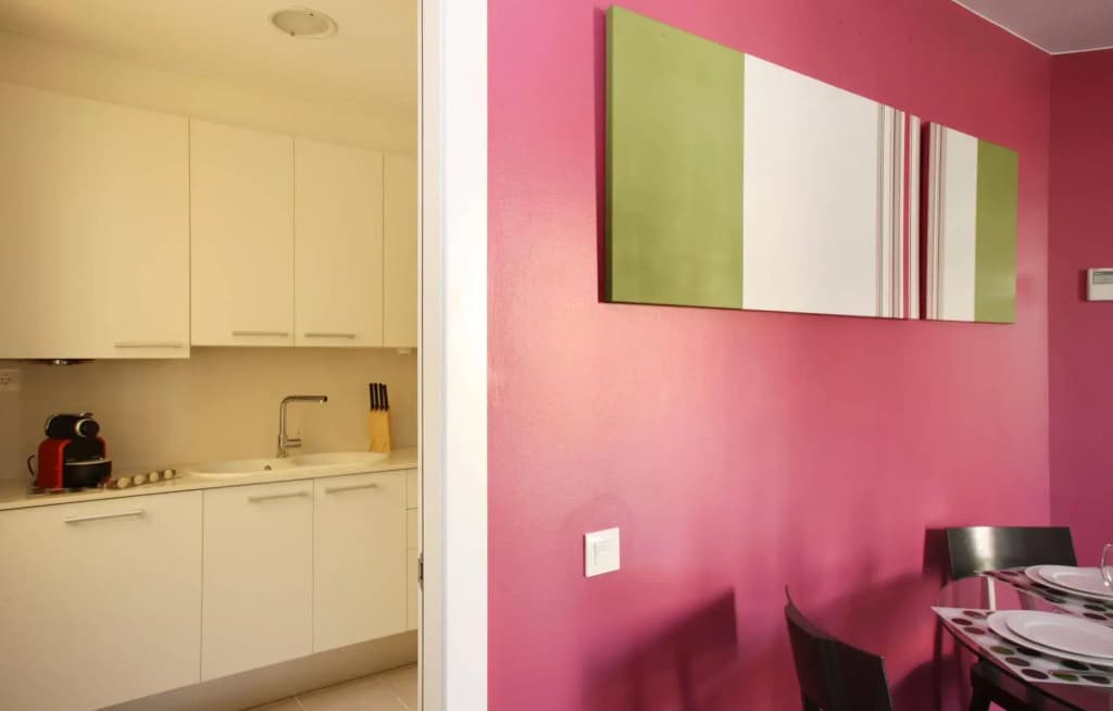 MH Apartments Suites - photo 14