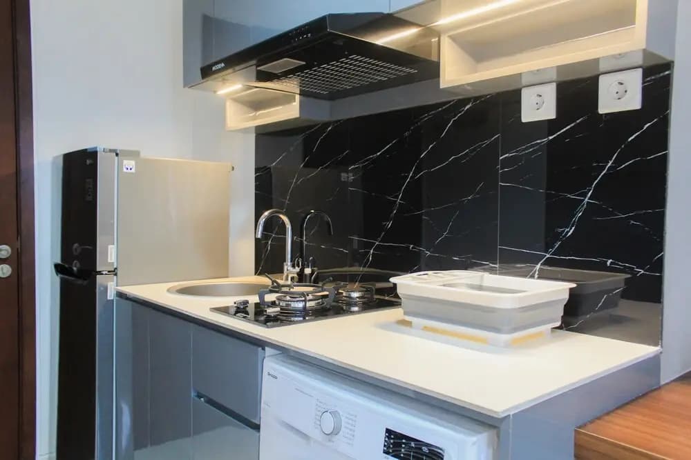 Homey and Comfort Studio at West Vista Apartment - photo 10