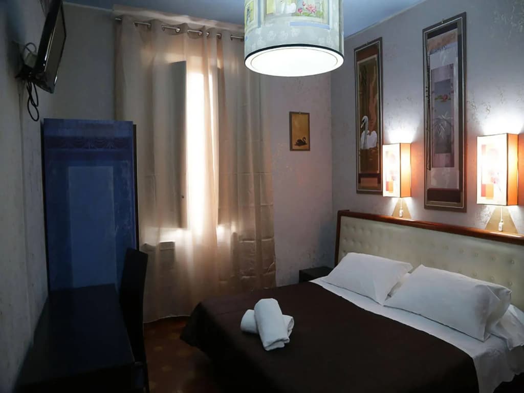 Roma Room Hotel - photo 8