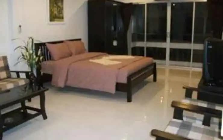 Oceans 7 Beach Guesthouse - photo 5