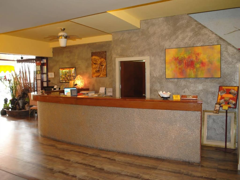 Pasadena Lodge - photo 1
