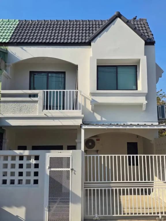 Charming 3-bedroom House in Bueng Kum, Thailand - photo 1
