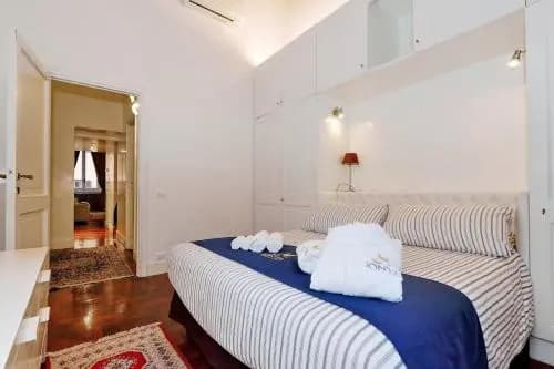 Pantheon Lyuxury Apartment - photo 3