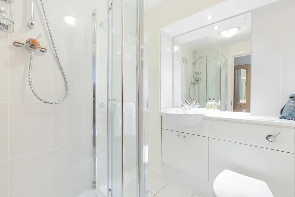 388 Old Tolbooth Wynd Apartment 2 - photo 7